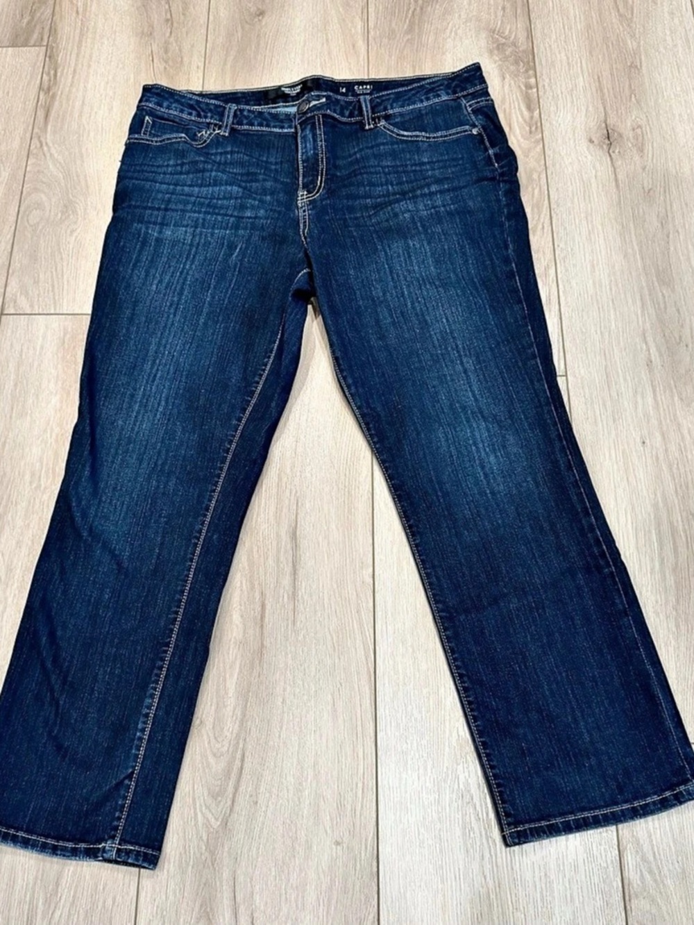 Simply Vera Wang Capri Straight Leg Jeans in Blue Size 14
